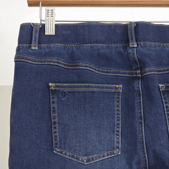 Betabrand Yoga Denim Pull-On High-Rise Bootcut Jeans, Size Medium Petite - Picture 7 of 10